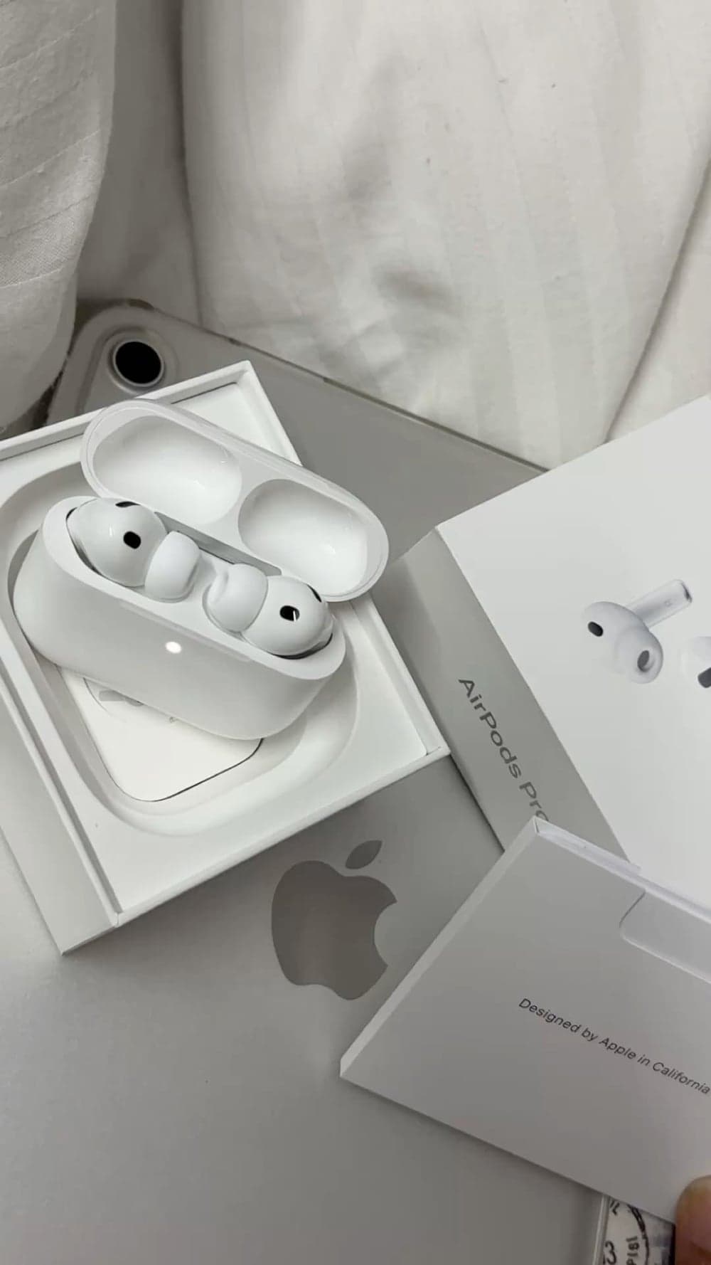 AirPods